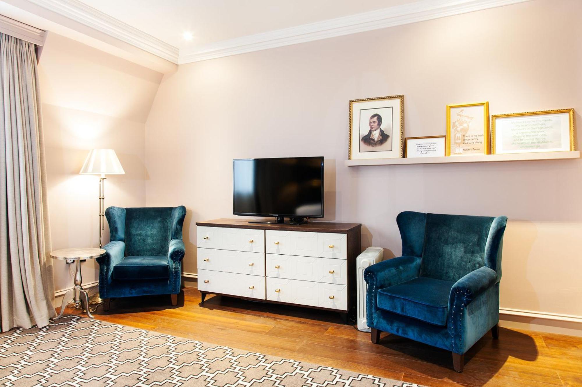 Hotel Indigo - Edinburgh - Princes Street By Ihg Bagian luar foto