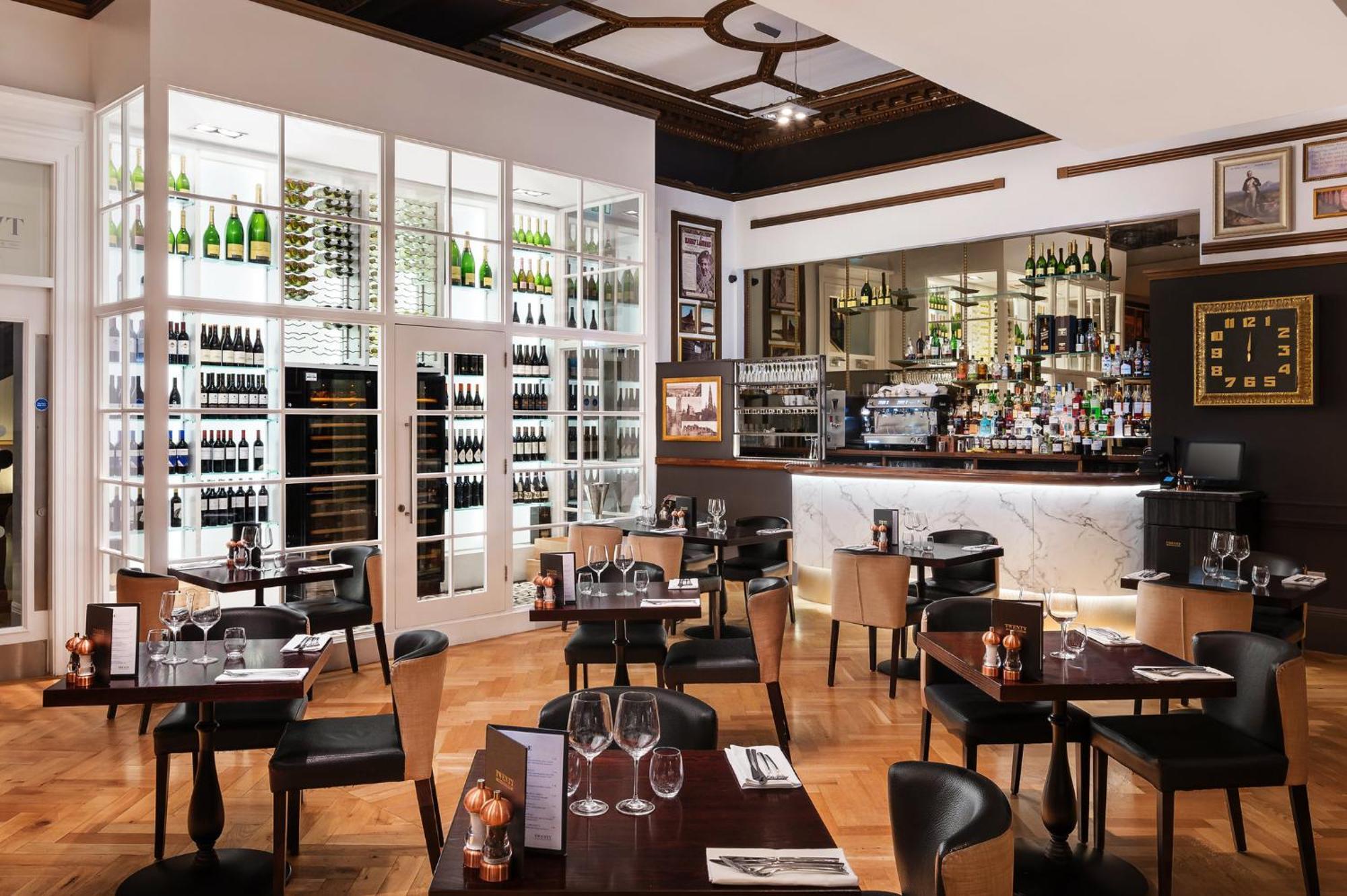 Hotel Indigo - Edinburgh - Princes Street By Ihg Bagian luar foto