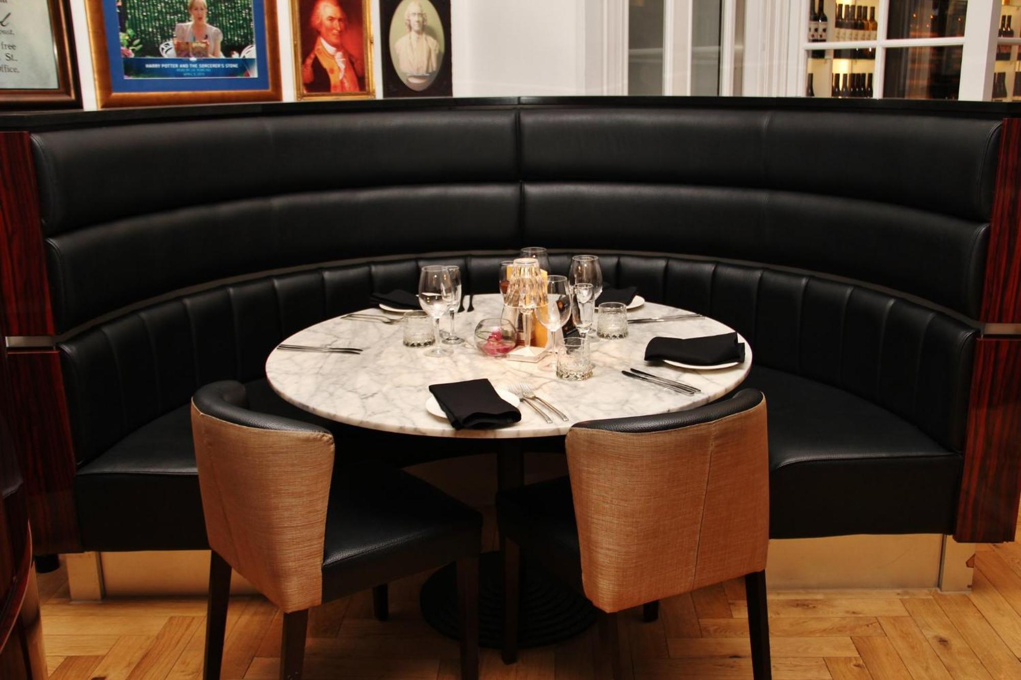 Hotel Indigo - Edinburgh - Princes Street By Ihg Bagian luar foto